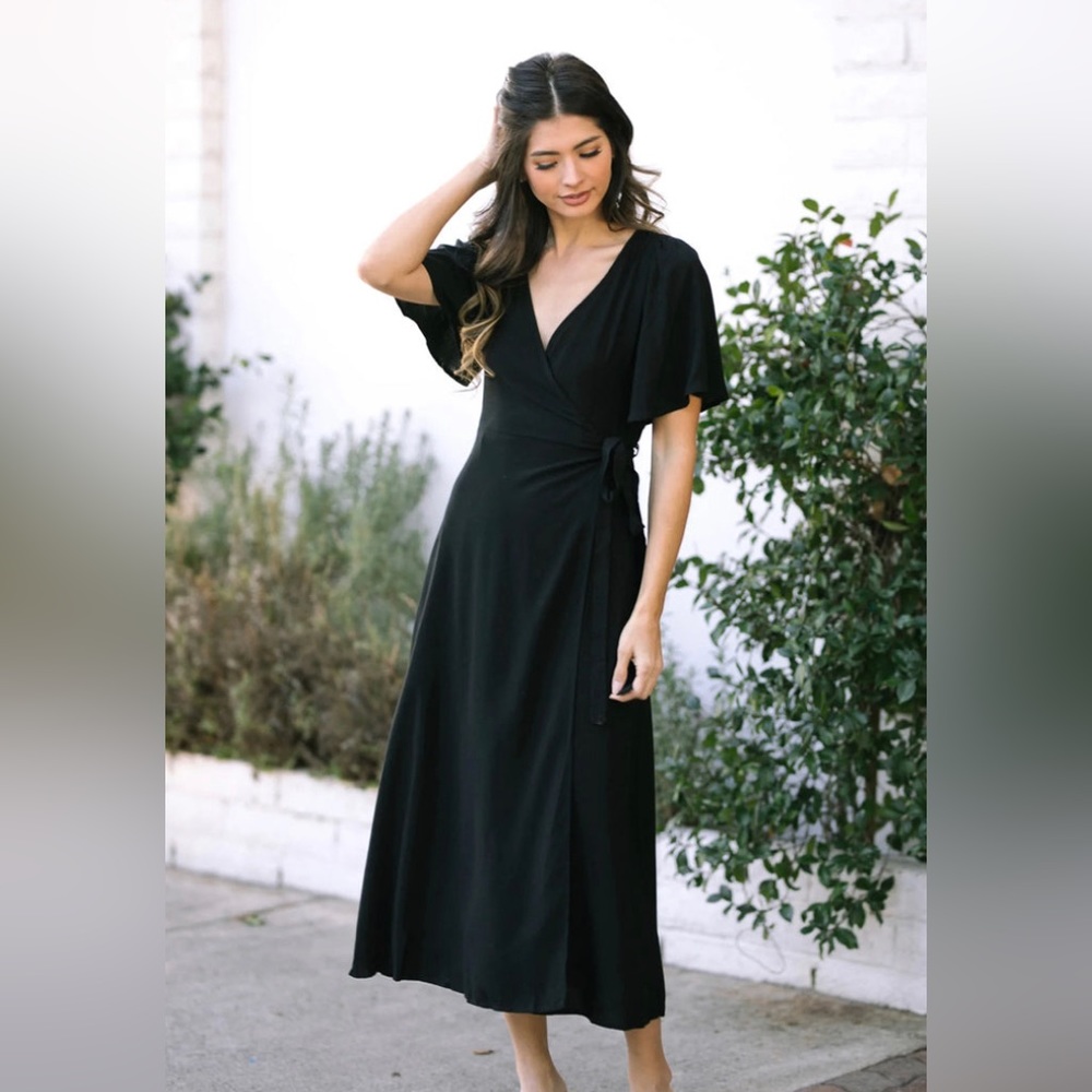 NWOT- Morning Lavender Emette Wrap Midi Dress, Black, Medium